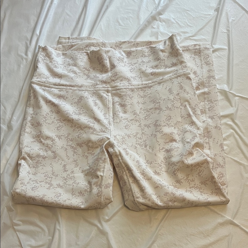 Fabletics Cream Cropped Leggings